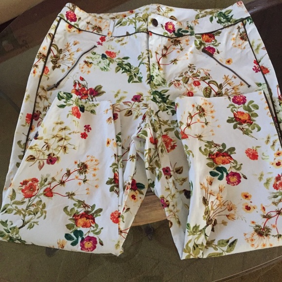 Pants - Disney Alice Through The Looking Glass Pants Sz 12